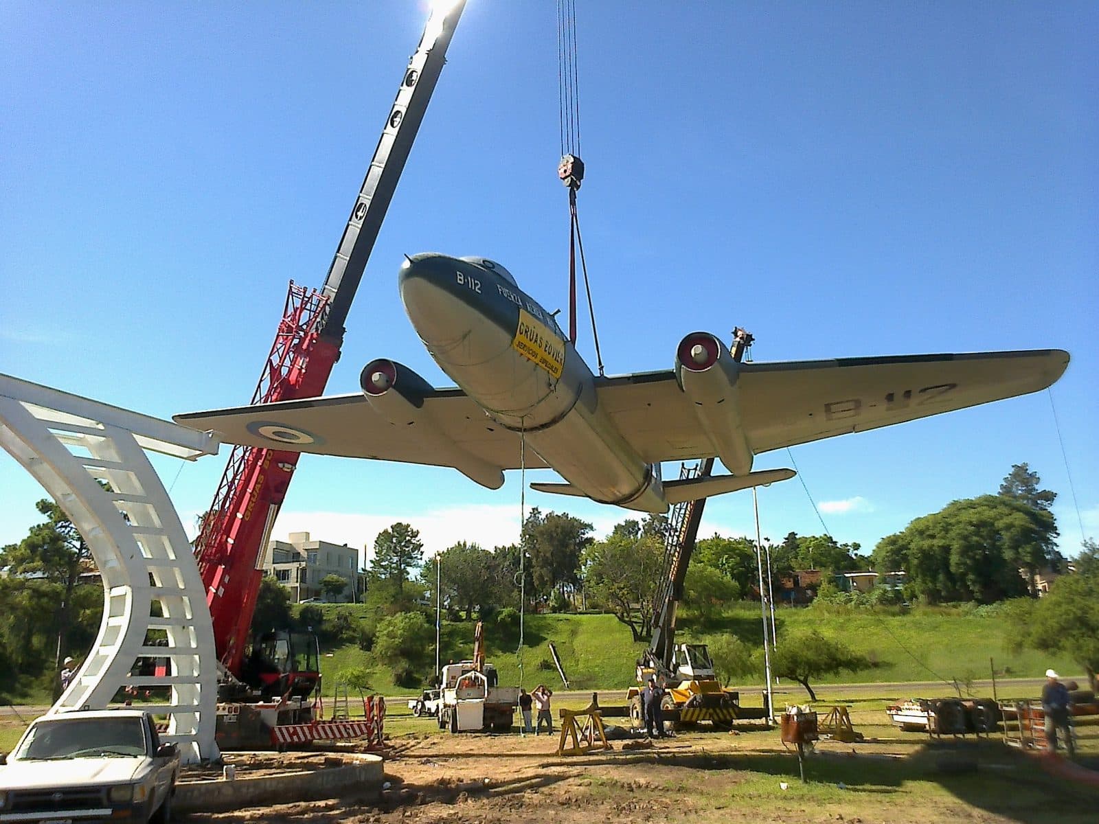 Basamento y Montaje del Avión Canberra B-112 — imagen 12
