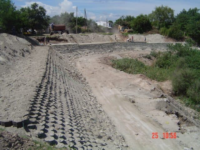 Rehabilitación Calle Rocamora y Drenajes — Santa Elena