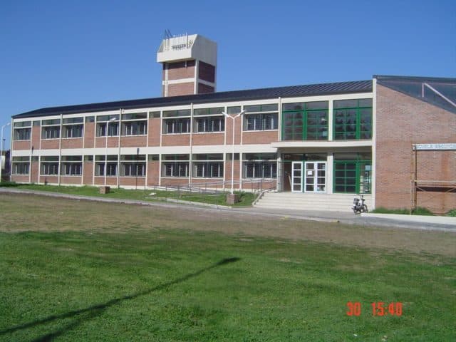 Escuela EGB3 y Polimodal N° 54 “Tomás Guido” — Crespo