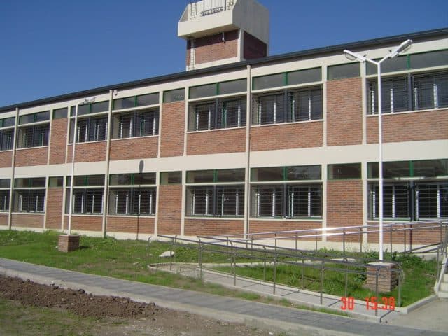 Escuela EGB3 y Polimodal N° 54 “Tomás Guido” — Crespo — imagen 17