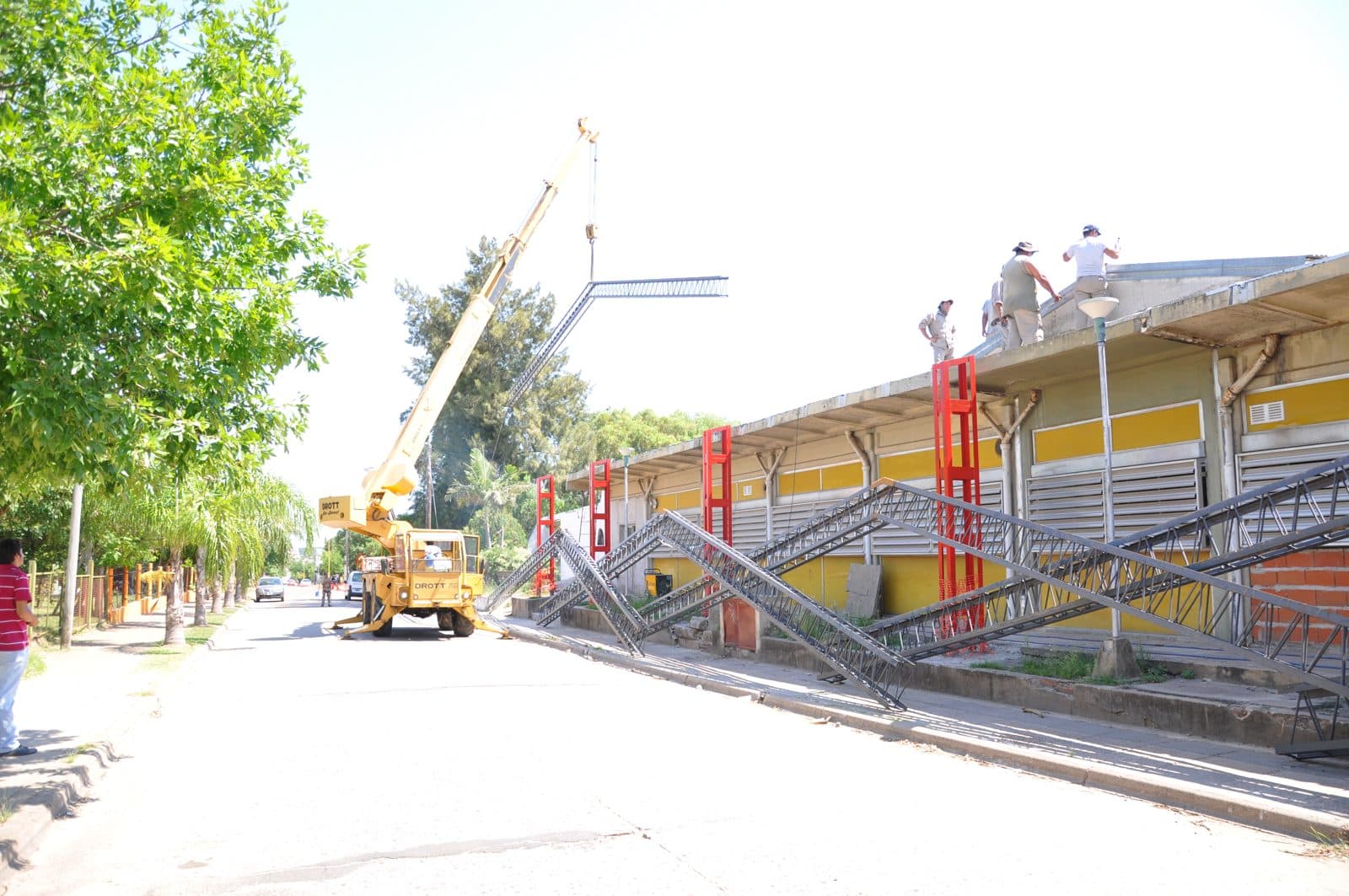 Nueva Cubierta de Techos — Hospital San José, Federación — imagen 2